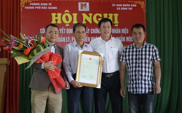 Hợp tác xã Mộc Bãi Ổi, thành phố Bắc Giang được cấp Giấy chứng nhận đăng ký nhãn hiệu